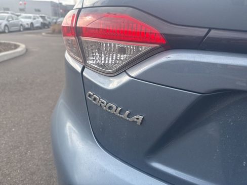 Used 2020 Toyota Corolla LE image 10