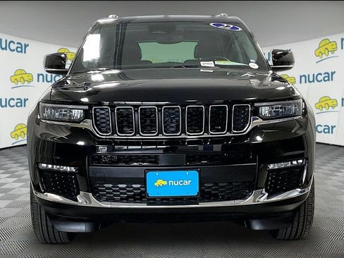 Used 2022 Jeep Grand Cherokee L Limited AWD/4WD image 2