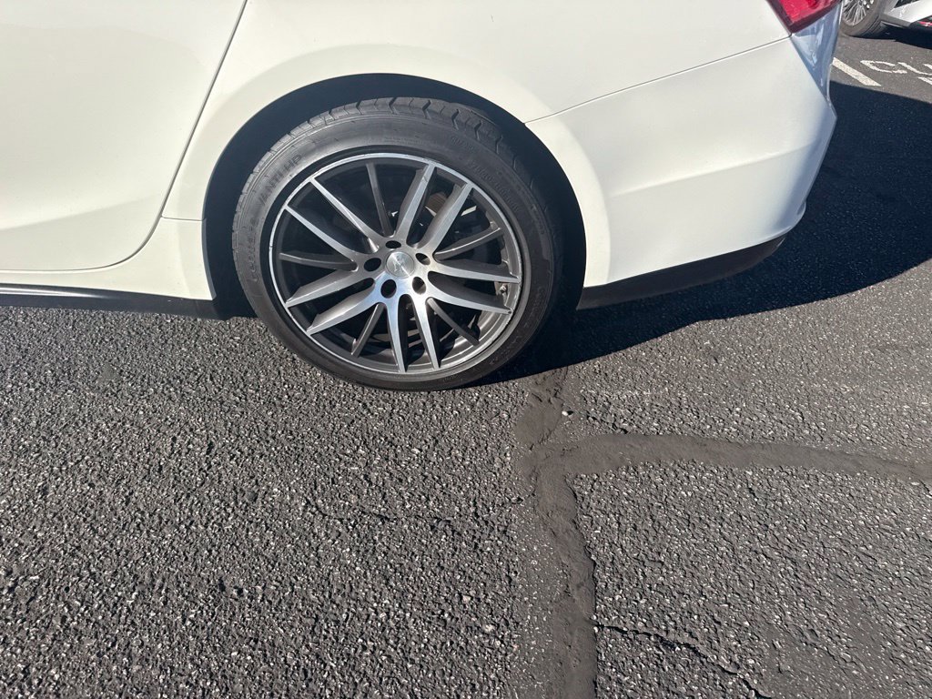 Used 2017 Maserati Ghibli RWD image 18