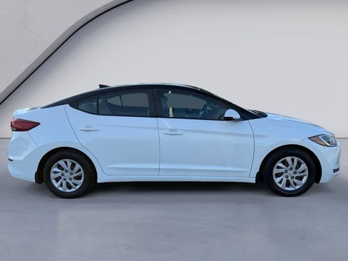 Used 2017 Hyundai Elantra SE image 6