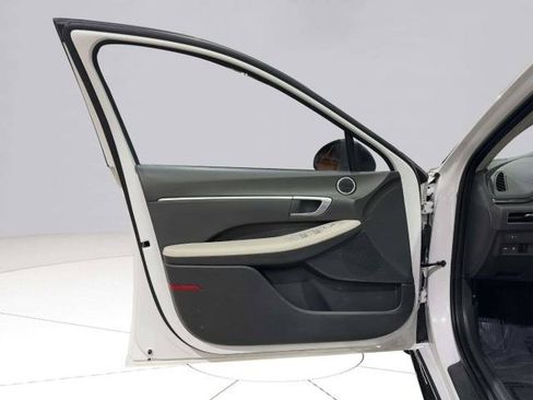 Used 2023 Hyundai Sonata SEL FWD image 13