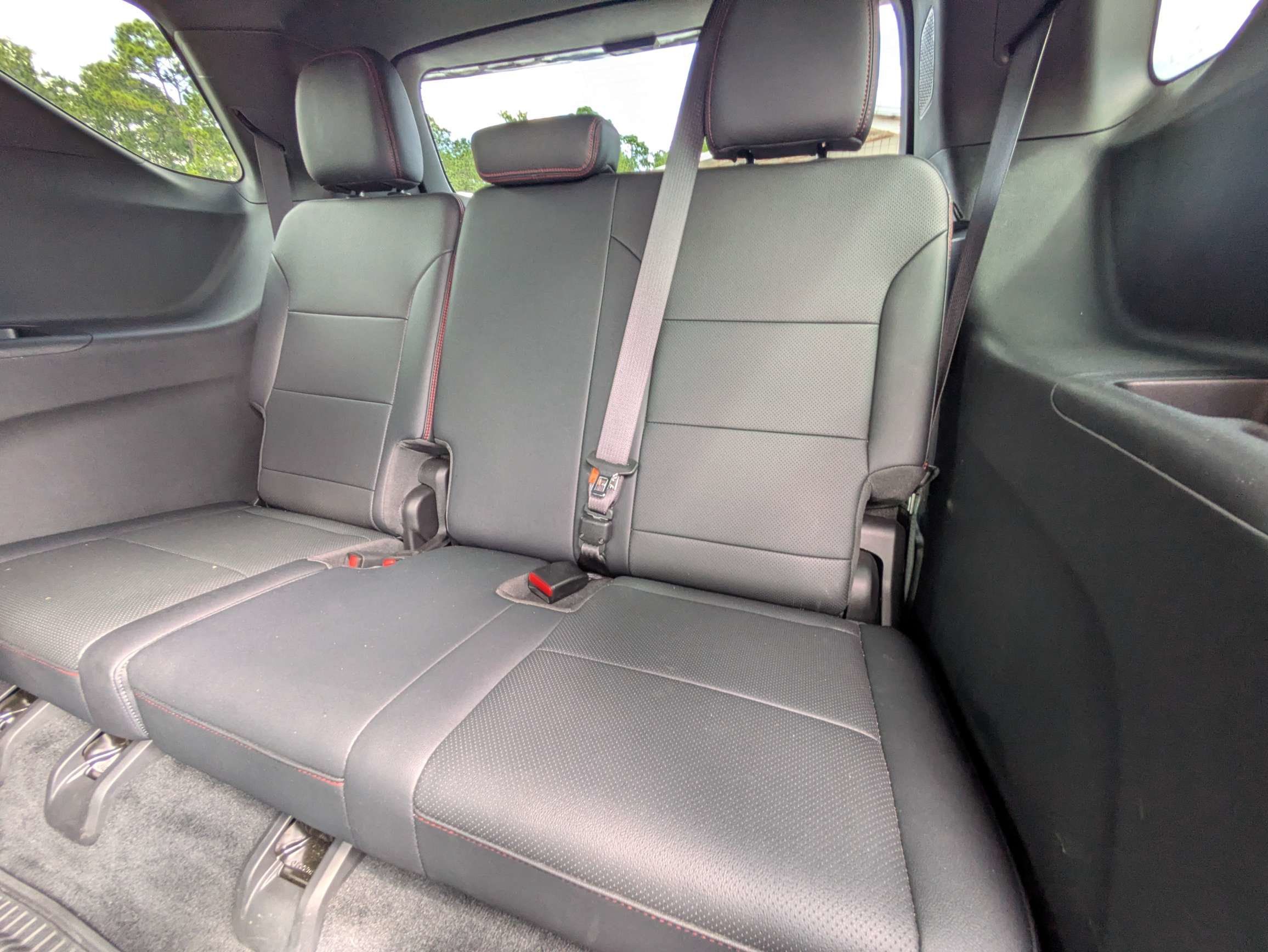 Used 2024 Chevrolet Traverse RS FWD image 9