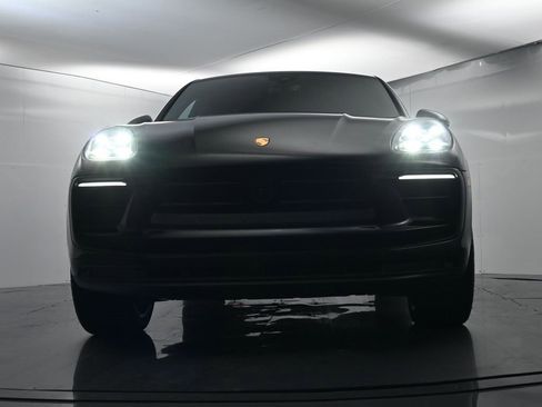 Certified 2025 Porsche Macan image 56