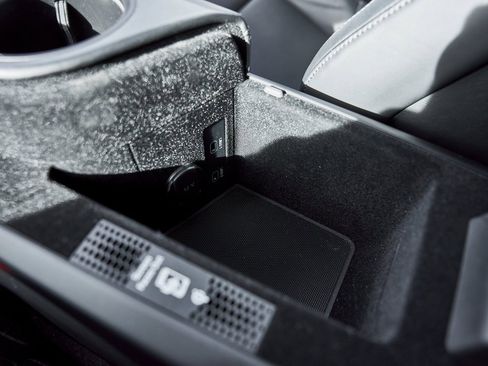 Used 2021 Porsche Taycan 4S image 62