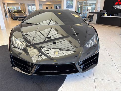 Used 2019 Lamborghini Huracan LP 580-2 RWD image 5
