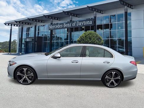 Used 2025 Mercedes-Benz C 300 Sedan image 7