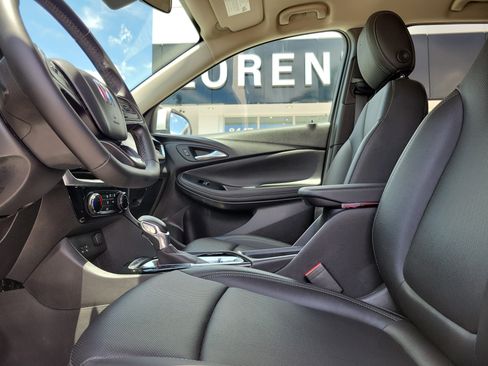 Used 2024 Buick Encore GX Sport Touring w/ Advanced Technology Package FWD image 11