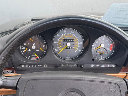Used 1989 Mercedes-Benz 560 SL image 19