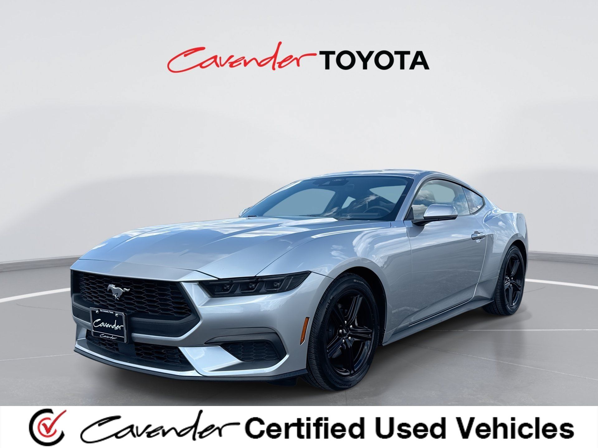 Used 2026 Ford Mustang Premium RWD image 1