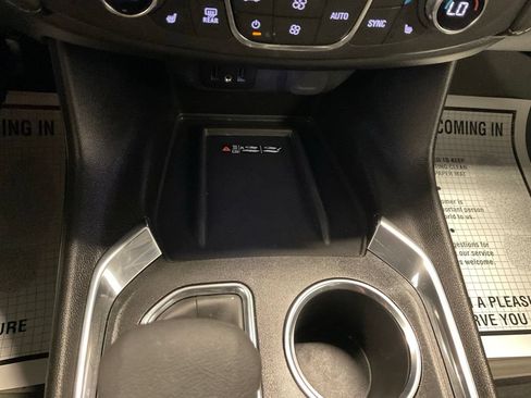 Used 2023 Chevrolet Traverse LT AWD/4WD image 22