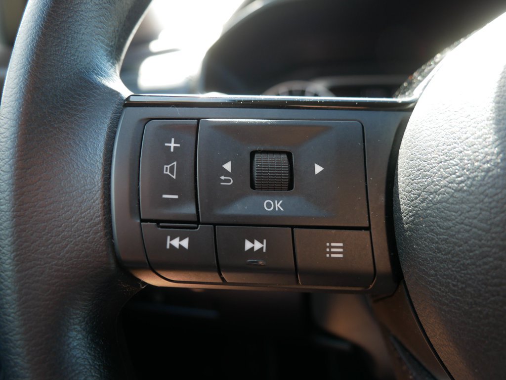 Used 2023 Nissan Rogue SV AWD/4WD image 26