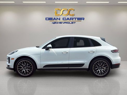 Used 2020 Porsche Macan AWD/4WD image 2