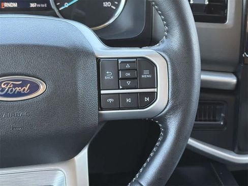 Used 2024 Ford Expedition Max XLT image 14