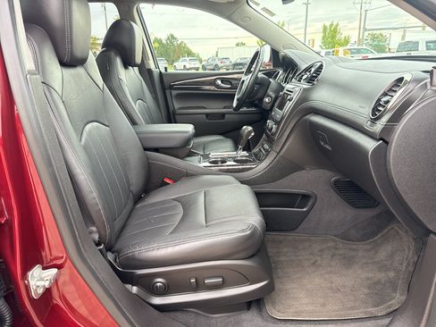 Used 2017 Buick Enclave Leather AWD/4WD image 36