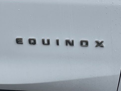 Certified 2018 Chevrolet Equinox LT image 11