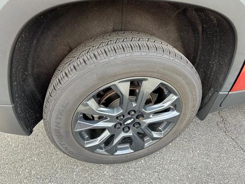 Used 2020 Chevrolet Traverse RS w/ LPO, Floor Liner Package image 5