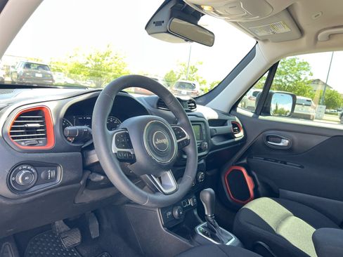 Used 2019 Jeep Renegade Sport AWD/4WD image 25