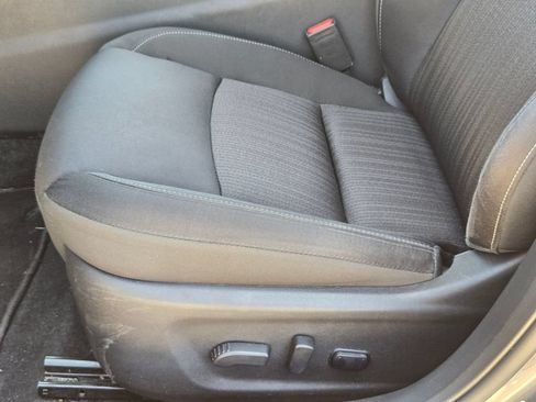 Used 2024 Nissan Altima 2.5 SV w/ SV Premium Package FWD image 17
