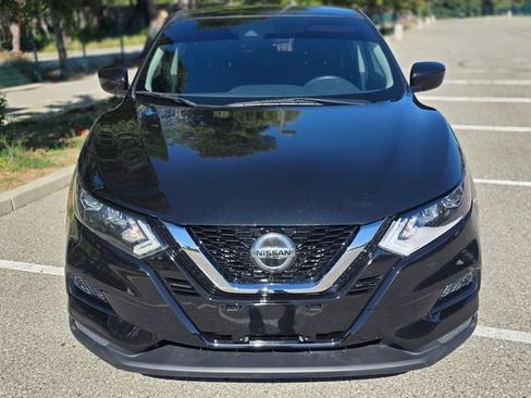 Used 2021 Nissan Rogue Sport S image 36