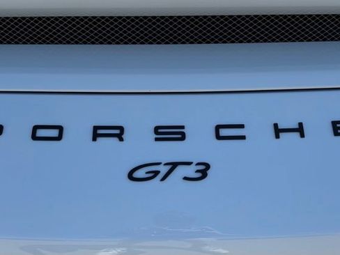 Used 2018 Porsche 911 GT3 RWD image 10