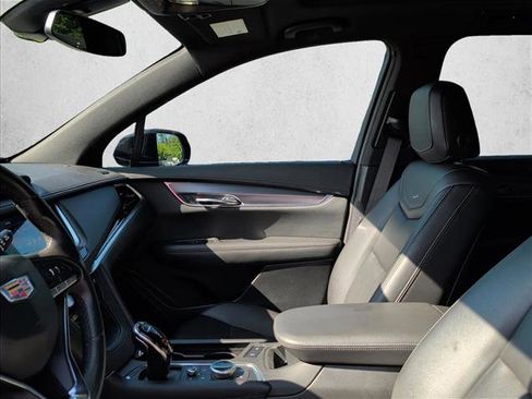 Used 2024 Cadillac XT6 Luxury FWD image 10