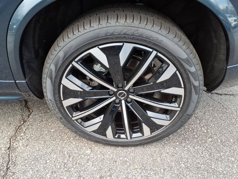 New 2026 Volvo XC90 B6 Ultra w/ Protection Package Premier AWD/4WD image 9