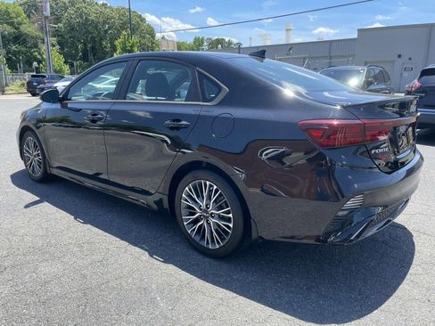 Used 2023 Kia Forte GT-Line w/ GT-Line Premium Package FWD image 4