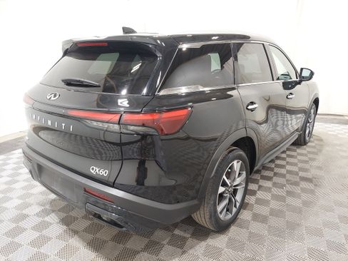 Used 2024 INFINITI QX60 Luxe AWD/4WD image 3