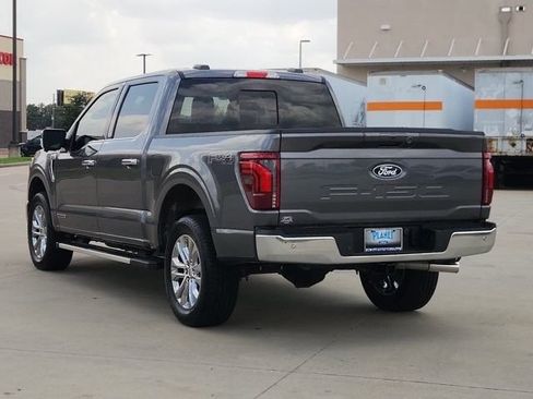 Used 2025 Ford F150 Lariat w/ Equipment Group 502A High AWD/4WD image 7