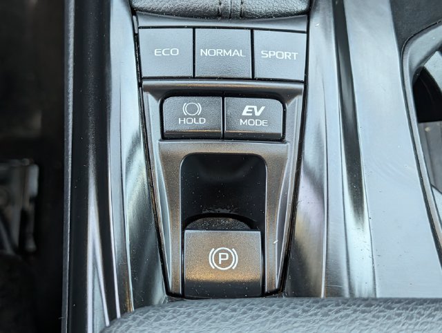 Used 2025 Toyota Camry SE w/ Multimedia Upgrade Package FWD image 16