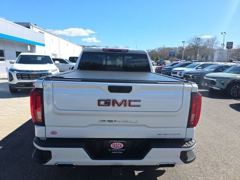 Used 2022 GMC Sierra 1500 Denali image 3