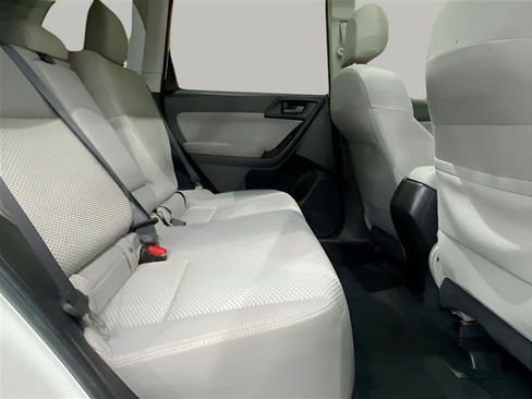Used 2014 Subaru Forester 2.5i Premium w/ All-Weather Package image 14