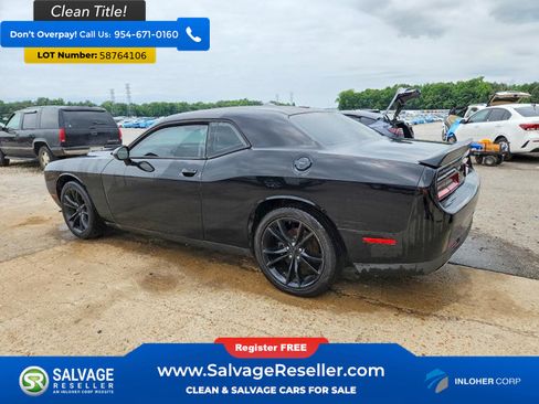 Used 2016 Dodge Challenger SXT Plus RWD image 3