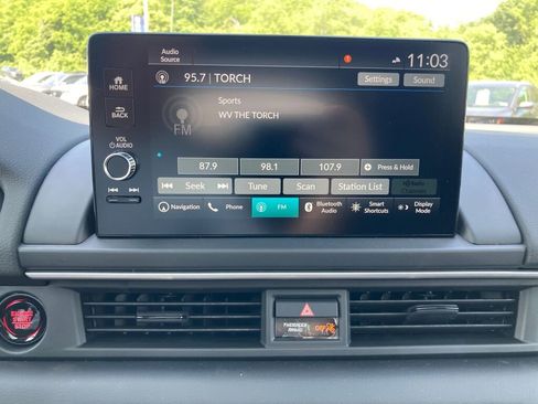 New 2025 Honda Pilot Touring image 13