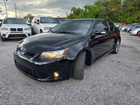 Used 2011 Scion tC FWD image 3