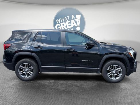 Used 2026 GMC Terrain Elevation AWD/4WD image 2