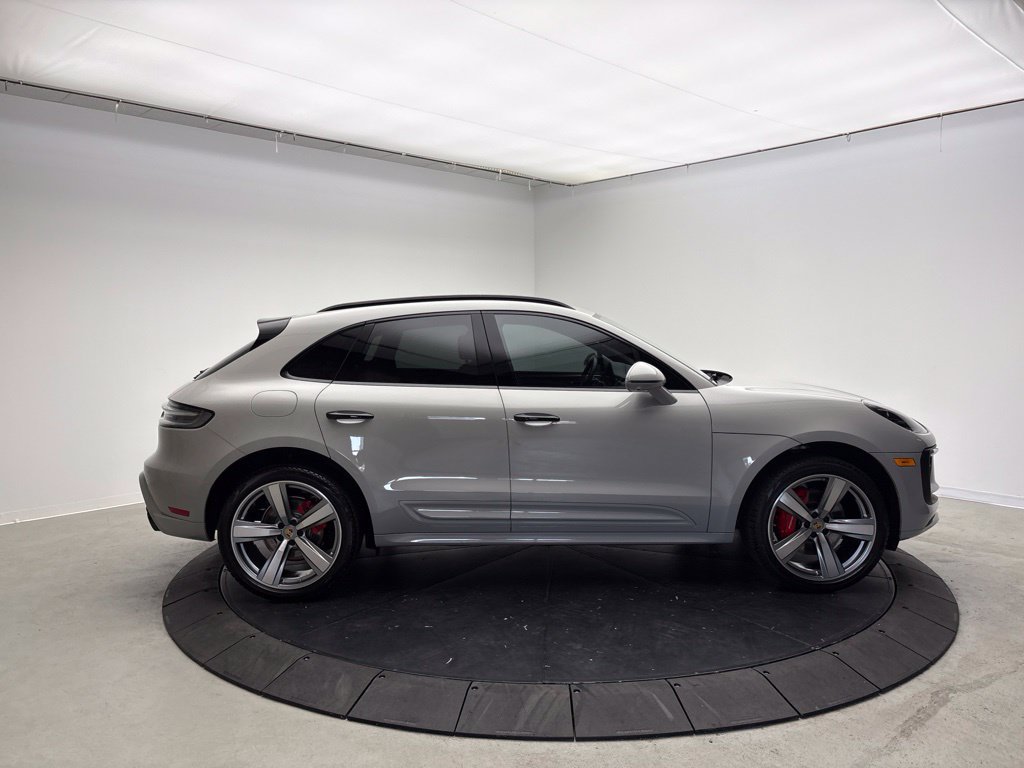 Certified 2023 Porsche Macan S AWD/4WD image 7