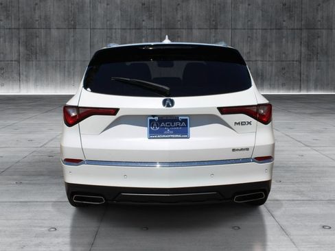 Used 2024 Acura MDX SH-AWD w/ Advance Package image 4