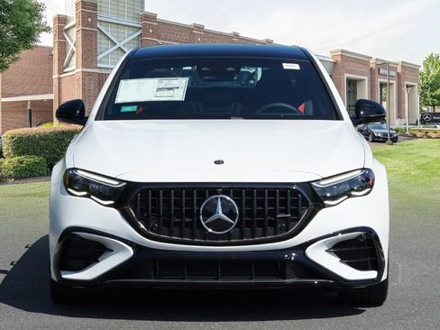 New 2026 Mercedes-Benz E 53 AMG e 4MATIC Sedan image 2