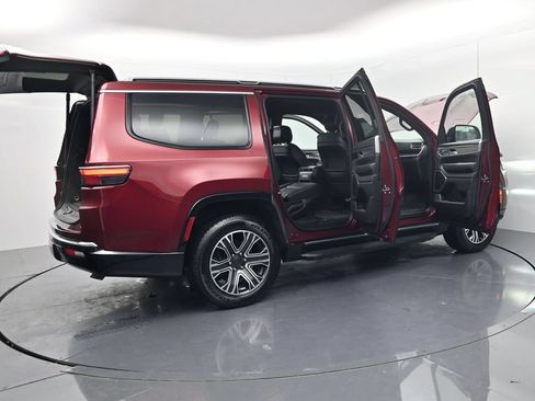 Used 2024 Jeep Wagoneer Series II AWD/4WD image 71