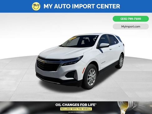 Used 2022 Chevrolet Equinox LT AWD/4WD image 2