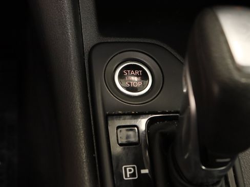 Used 2025 Nissan Sentra S FWD image 17