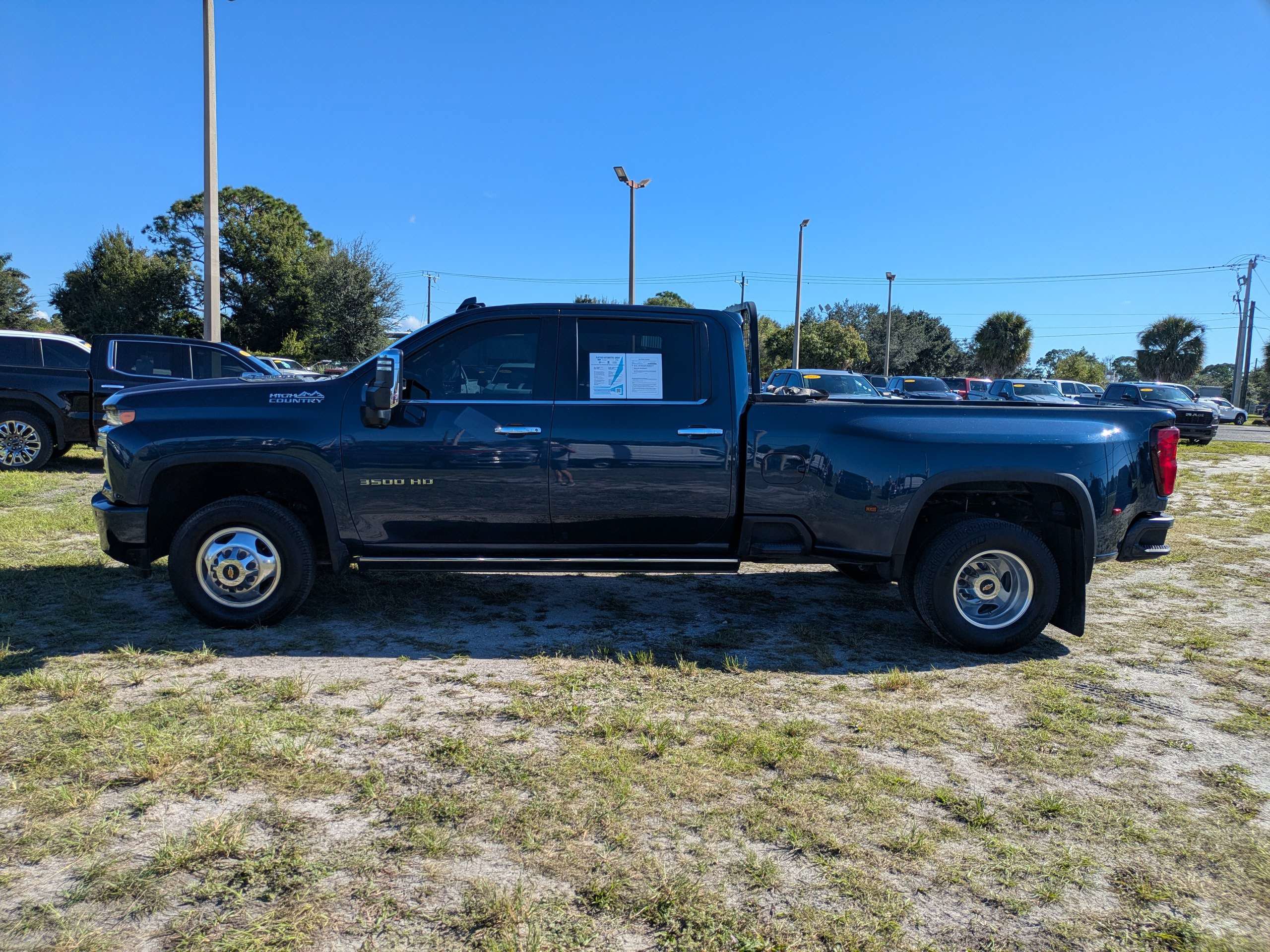 Used 2023 Chevrolet Silverado 3500 High Country AWD/4WD image 5