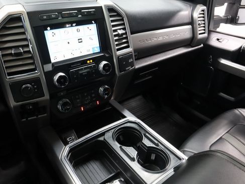 Used 2018 Ford F450 Platinum w/ Platinum Ultimate Package image 31