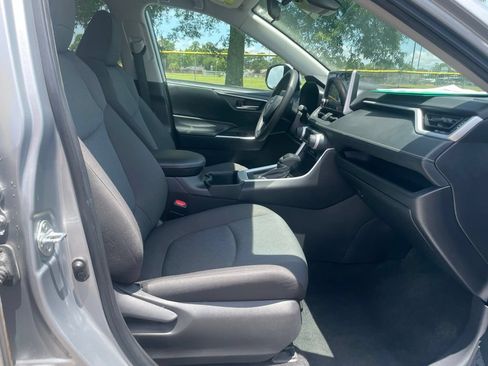 Used 2024 Toyota RAV4 XLE FWD image 16