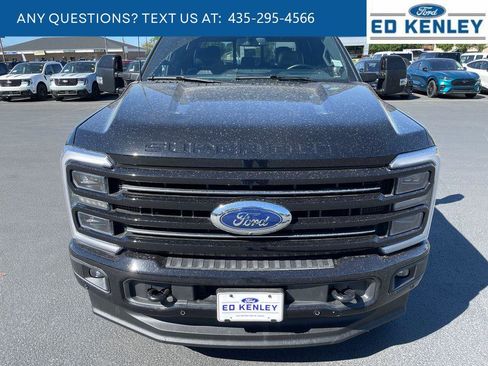 Used 2025 Ford F350 Platinum AWD/4WD image 31