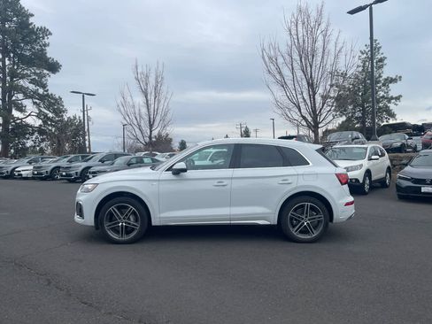 Used 2021 Audi Q5 e Premium Plus image 5