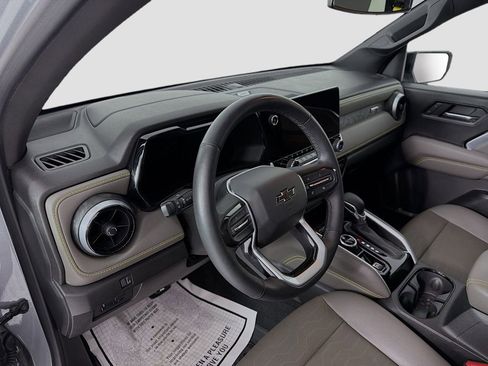 Used 2023 Chevrolet Colorado ZR2 w/ ZR2 Convenience Package III image 9