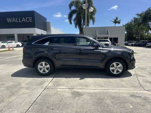 New 2026 Kia Sorento LX FWD image 5