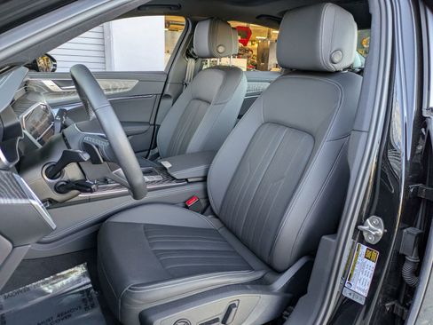 Used 2025 Audi A6 Premium Plus w/ Premium Plus Package image 30